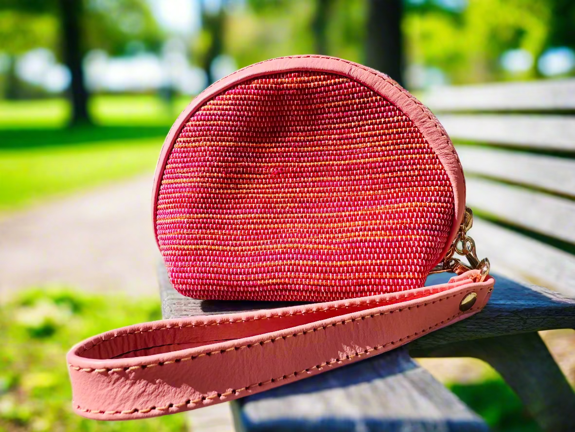 Pink woven handbag 